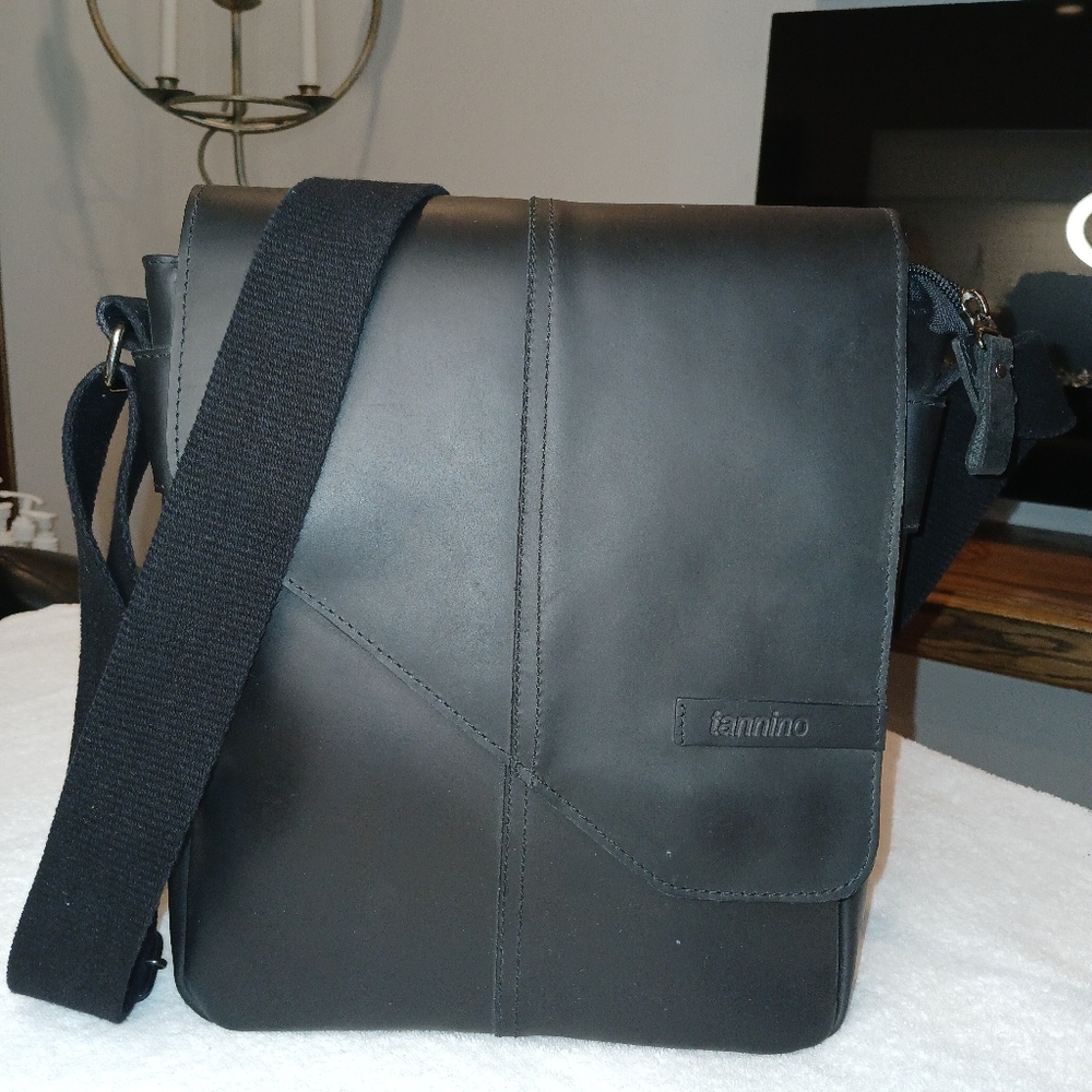 Tannino Men's Black Shoulder Bag